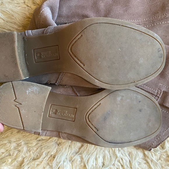 Suede boots. White mountain brand, size 8. - Picture 4 of 7